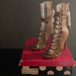 Nelly Bernal 7.5 Paris